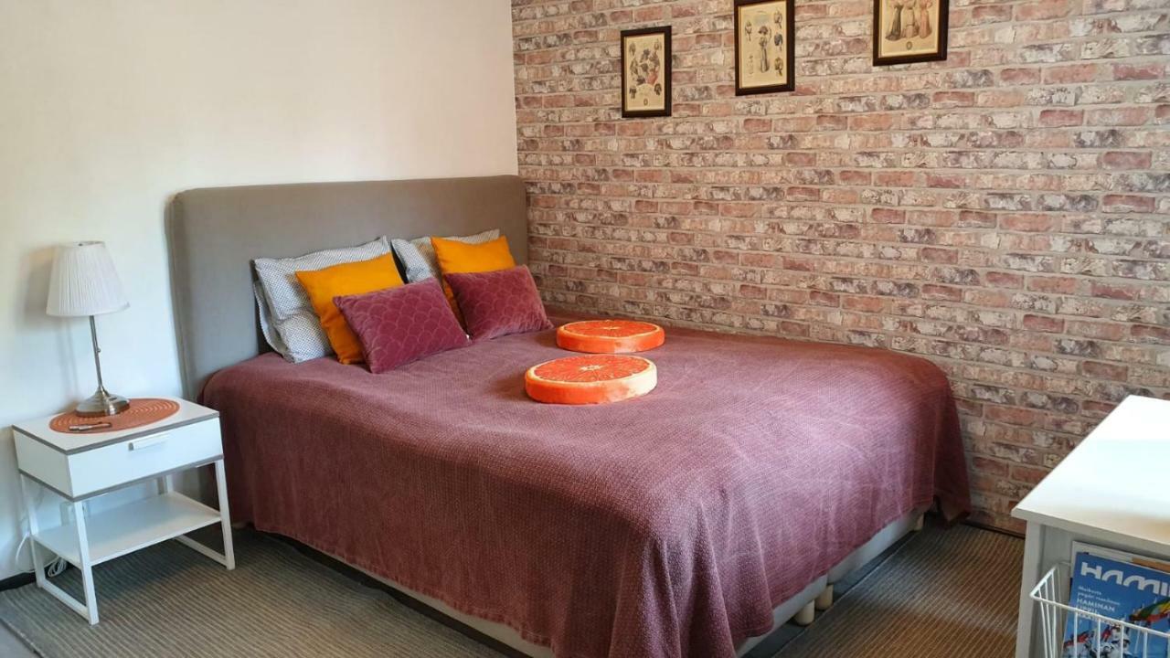 Hamina Orange Apartments Loft Bagian luar foto